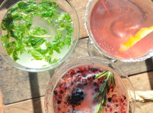 How To Make 3 Champagne Cocktails For New Year's Eve