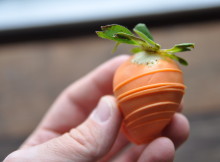 How To Make Chocolate Dipped Strawberry Carrots