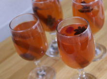 How To Make Homemade Mulled Cider | Easy Holiday Drink